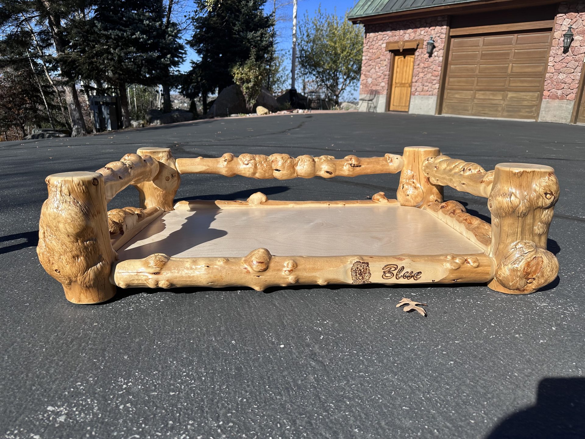 Burled pet bed